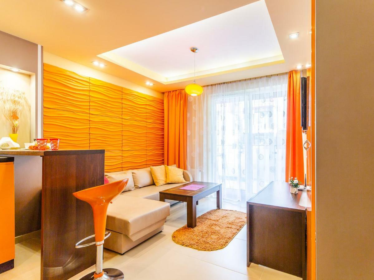 Apartament Pomaranczowy Z Basenem,Sauna-Blisko Morza. Kolobrzeg Bagian luar foto